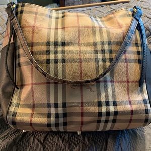 Authentic Burberry purse signature check
